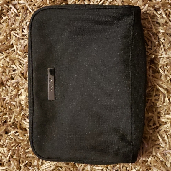 Gucci Cosmetics bag Authentic - Picture 2 of 9